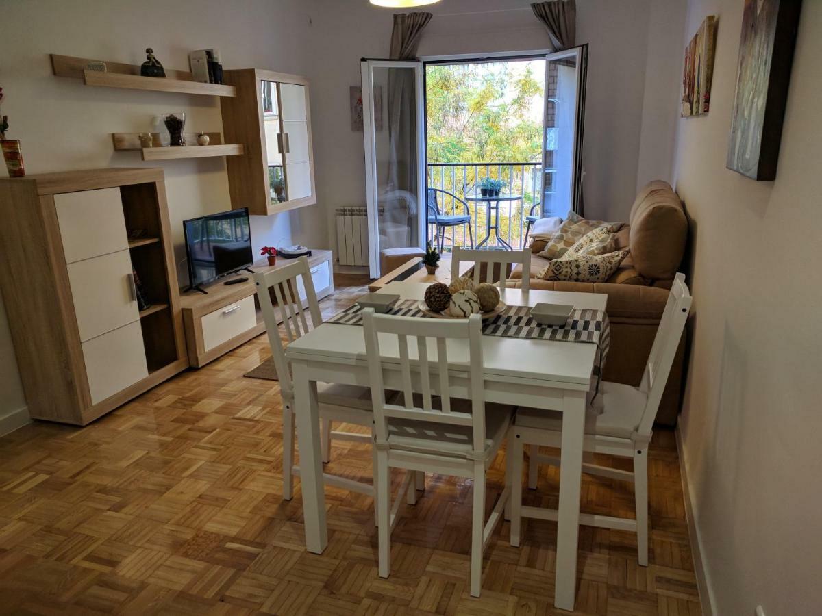 Gran Apartamento Cerca De Atocha Apartman Madrid Kültér fotó