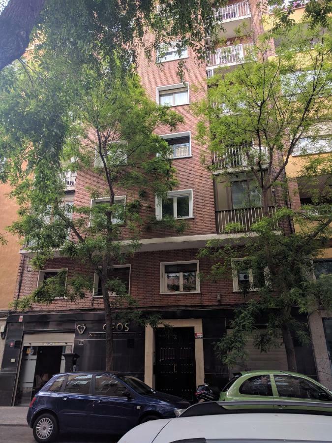 Gran Apartamento Cerca De Atocha Apartman Madrid Kültér fotó