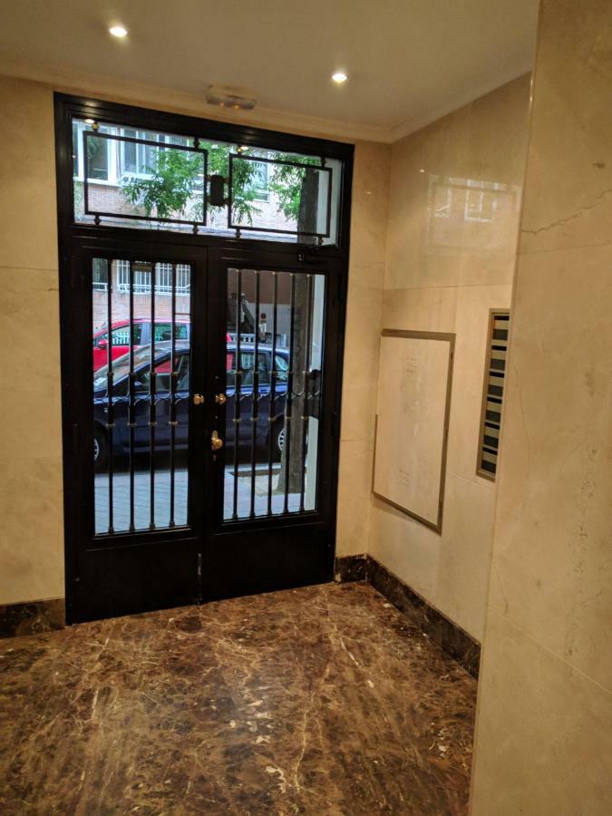 Gran Apartamento Cerca De Atocha Apartman Madrid Kültér fotó